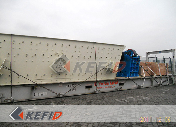 Jaw Crusher and Vibrating Screen