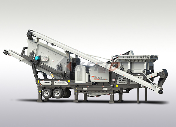 Three combinations mobile crushing plant